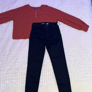 Black High Rise Rockstar Jeggings & “A Little Rusty” Knitted Cropped Long Sleeve